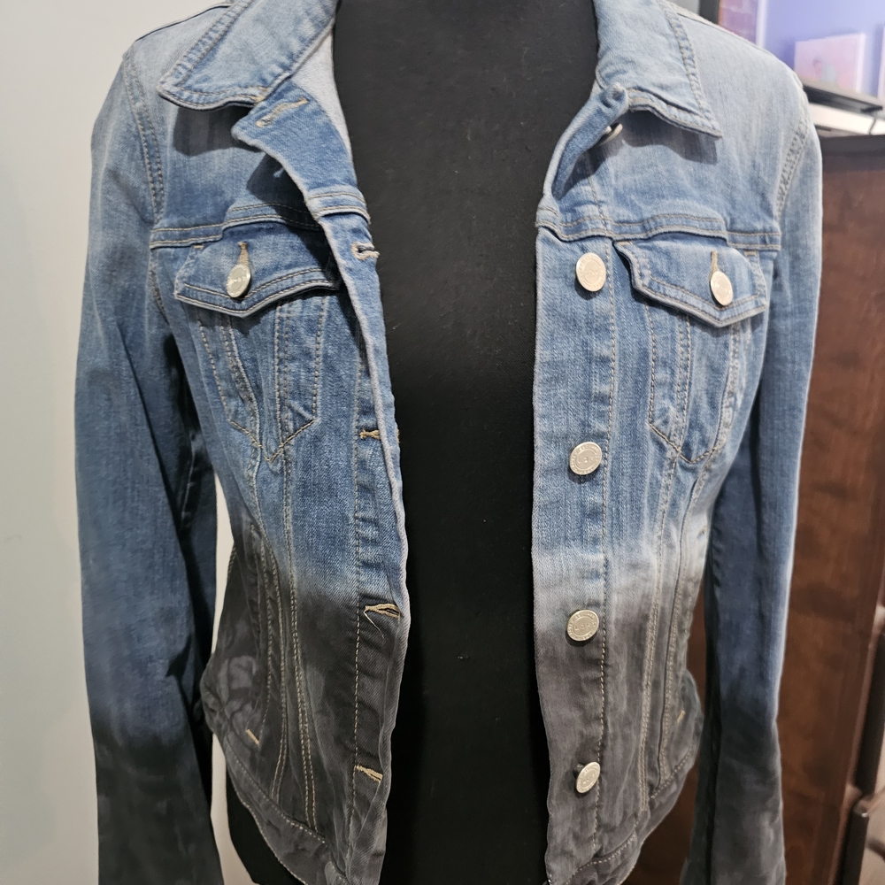 LOFT Blue Jean Jacket Fitted Cropped Design
